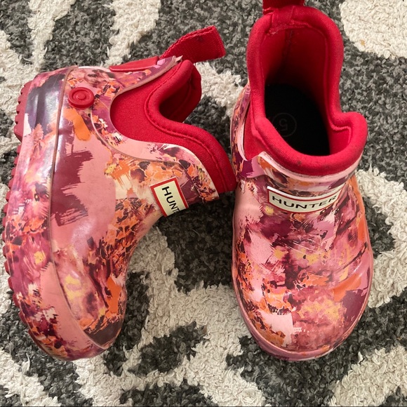Hunter for Target Other - HUNTER x Target Floral Rain boots Sz 5